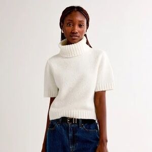 Abercrombie & Fitch Off-White Cowl Neck Sweater